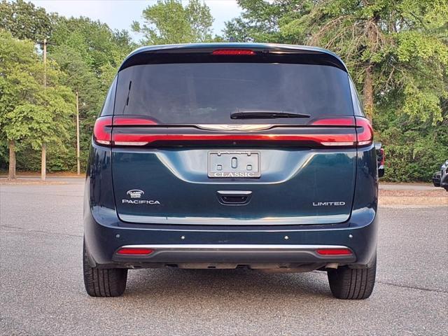 used 2023 Chrysler Pacifica car, priced at $27,898