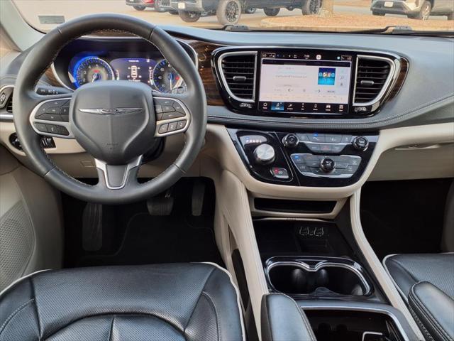 used 2023 Chrysler Pacifica car, priced at $27,898