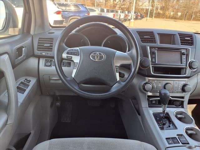 used 2013 Toyota Highlander car, priced at $18,798