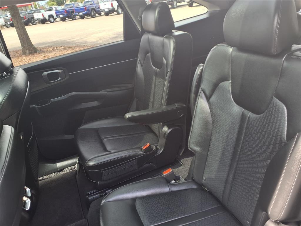 used 2023 Kia Sorento car, priced at $30,233