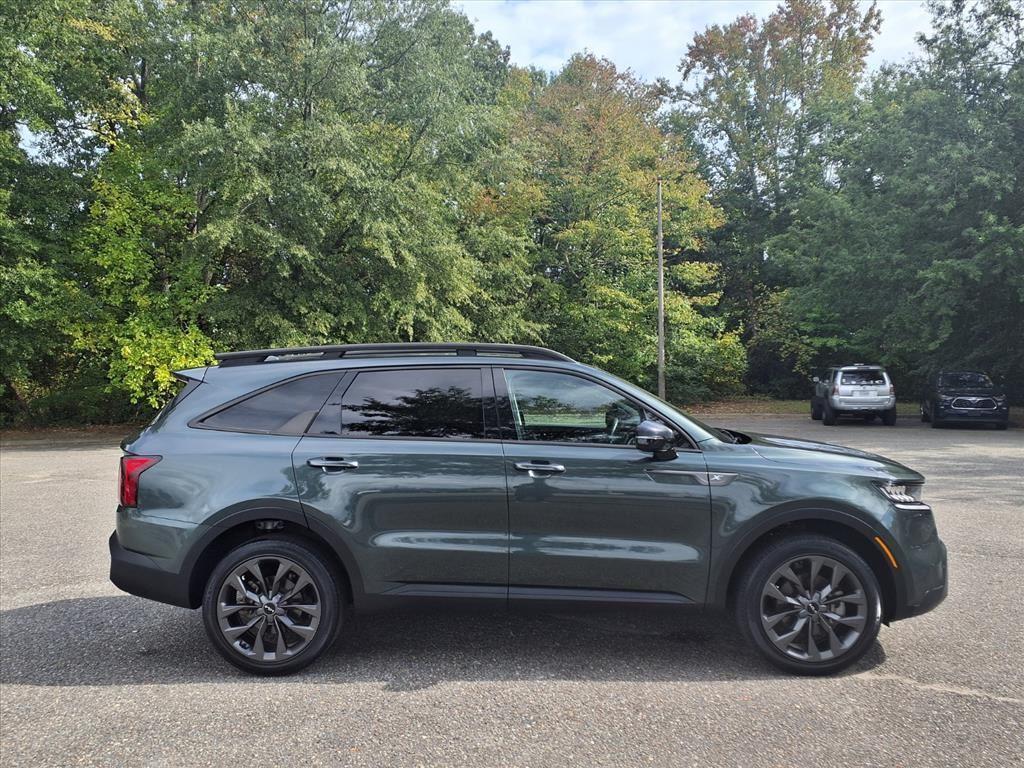 used 2023 Kia Sorento car, priced at $30,233