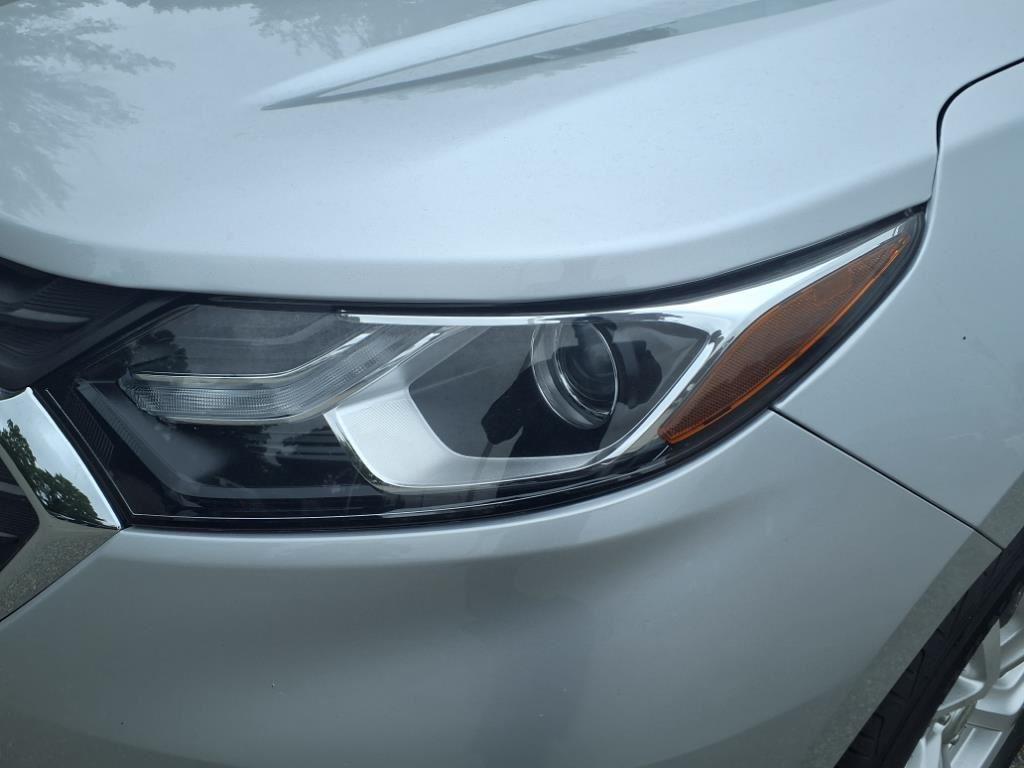 used 2021 Chevrolet Equinox car, priced at $19,499