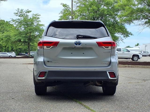 used 2017 Toyota Highlander Hybrid car, priced at $23,077