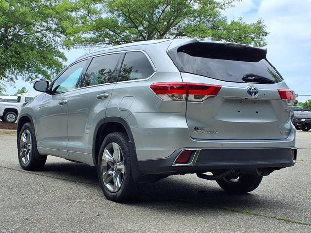 used 2017 Toyota Highlander Hybrid car, priced at $23,077