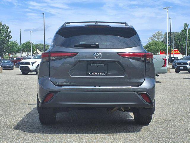 used 2023 Toyota Highlander car, priced at $37,298