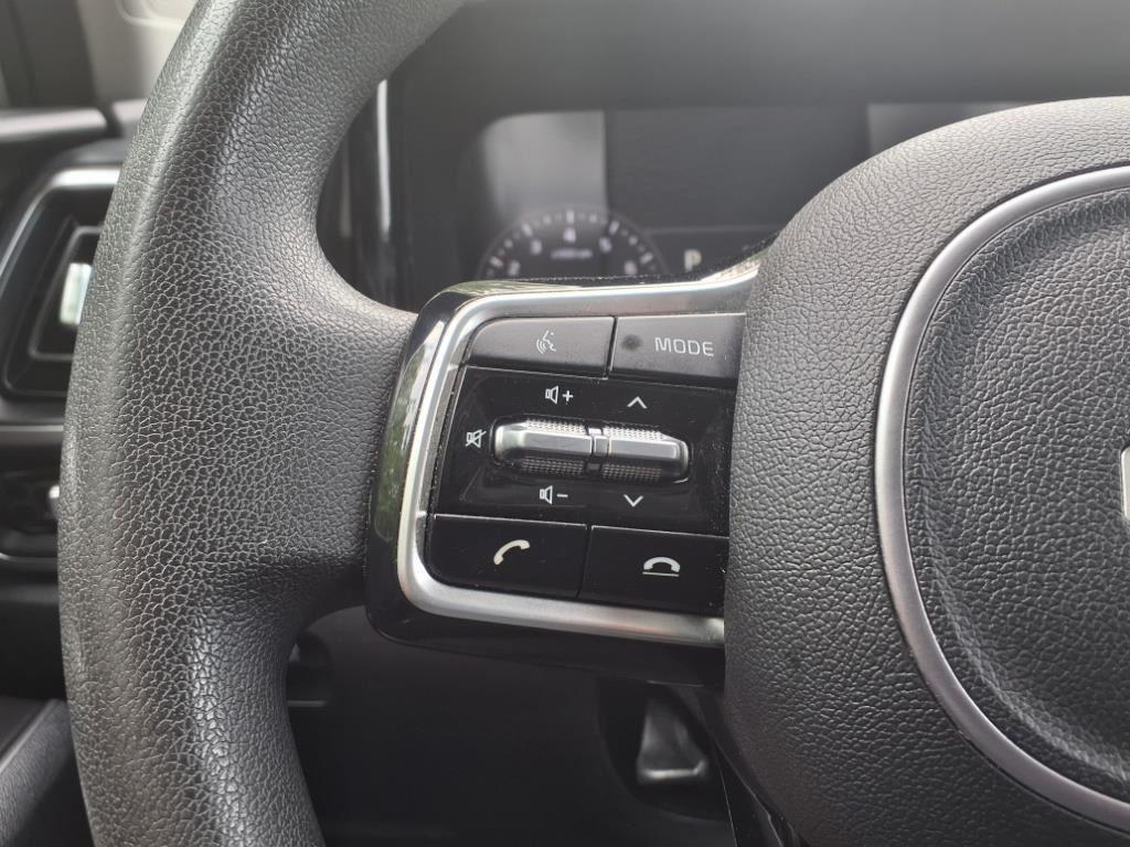 used 2022 Kia Sorento car, priced at $23,598