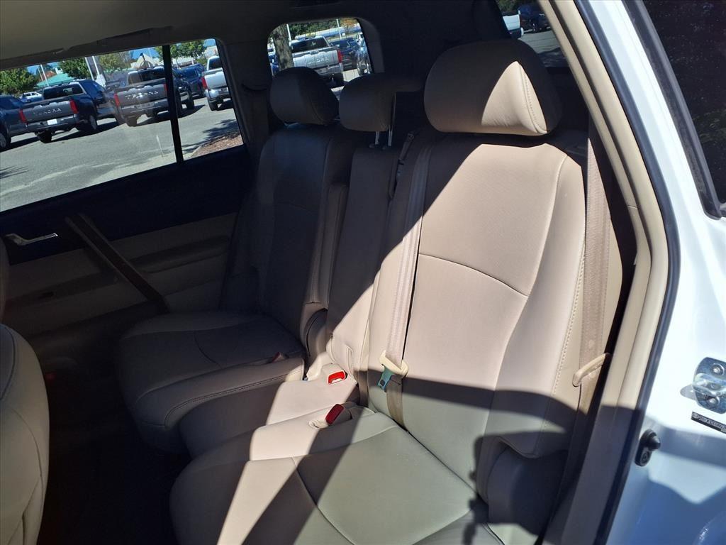 used 2013 Toyota Highlander car, priced at $16,996
