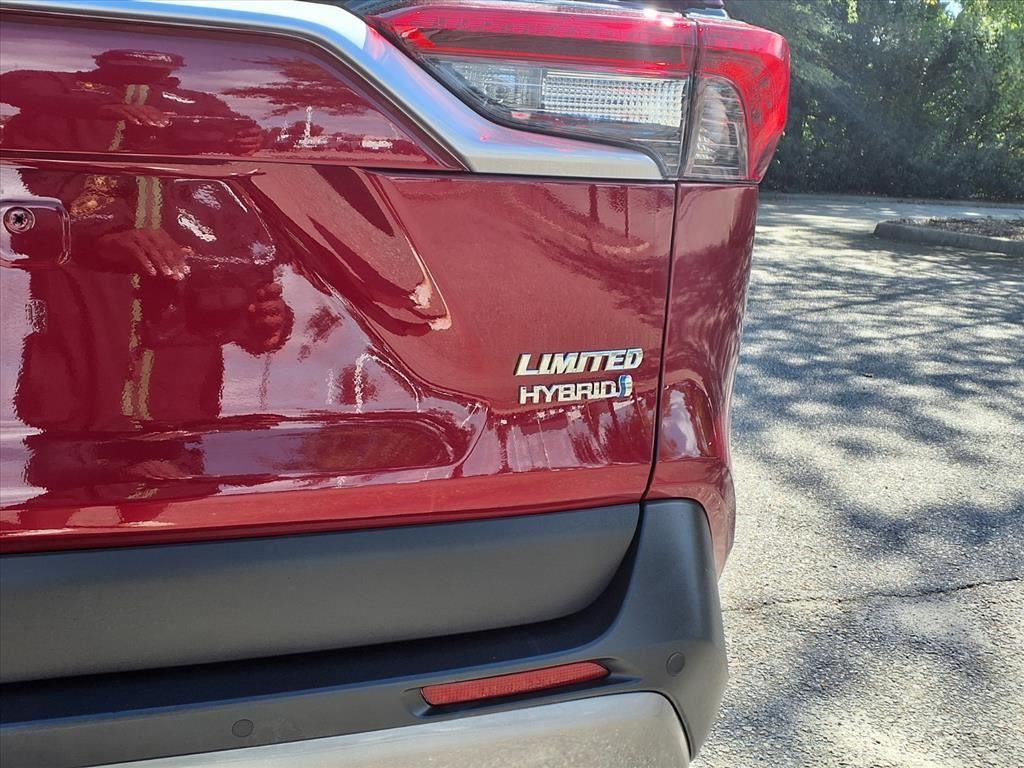 used 2021 Toyota RAV4 Hybrid car, priced at $32,998