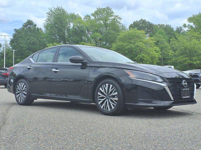 used 2023 Nissan Altima car, priced at $20,998