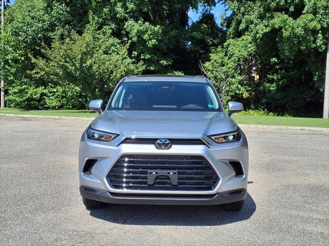 new 2025 Toyota Grand Highlander car, priced at $44,294