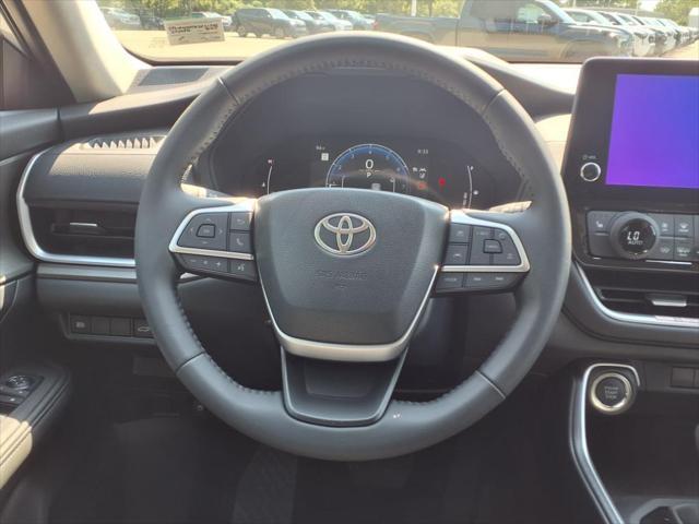 new 2025 Toyota Grand Highlander car, priced at $44,294