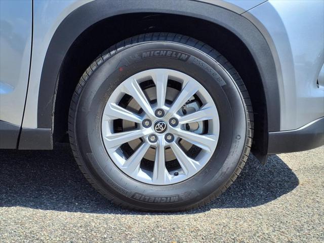 new 2025 Toyota Grand Highlander car, priced at $44,294