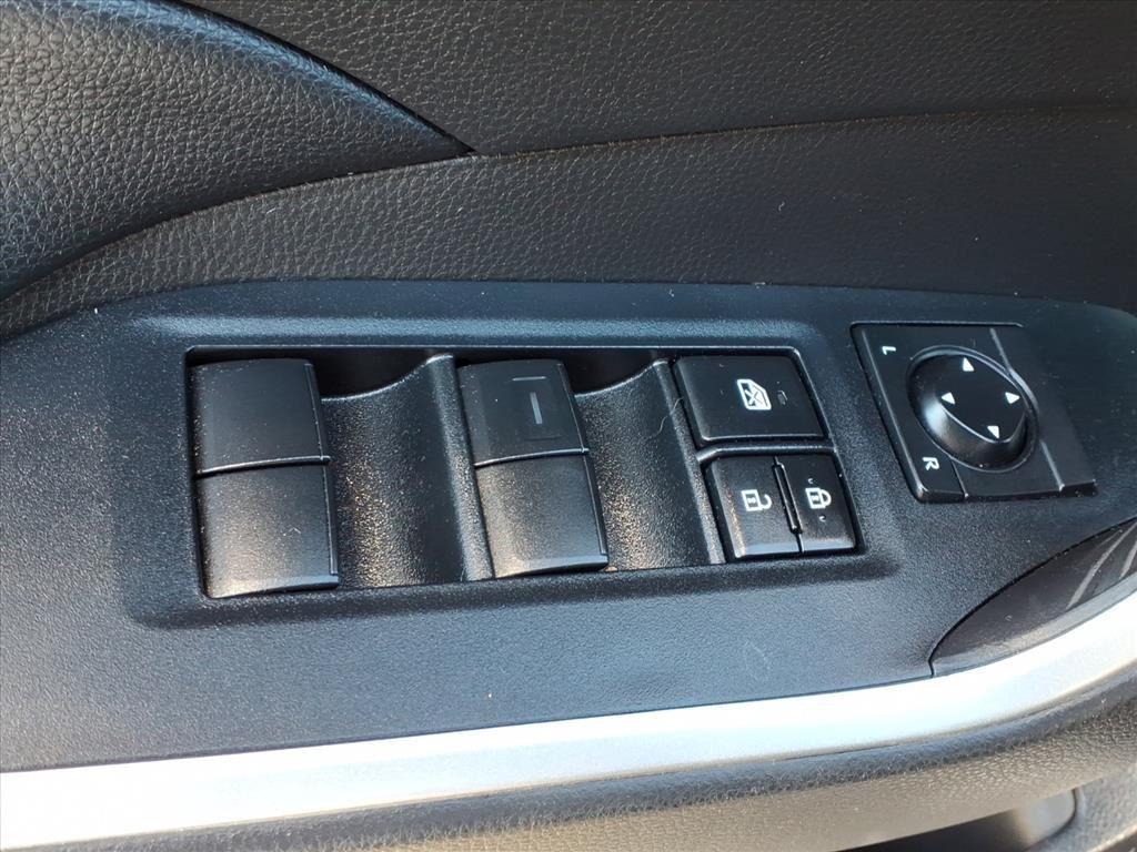 used 2020 Toyota RAV4 car, priced at $22,977