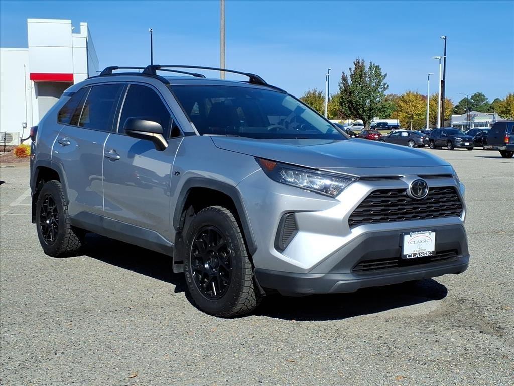 used 2020 Toyota RAV4 car, priced at $22,977