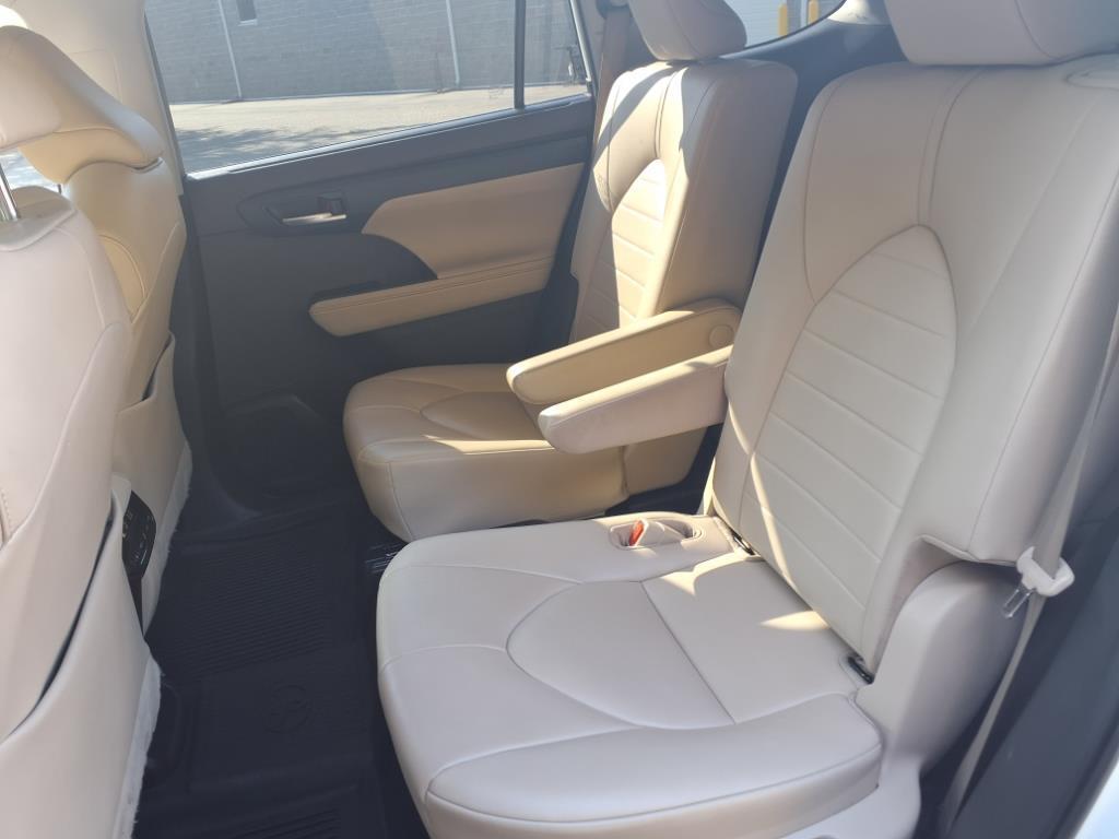 used 2020 Toyota Highlander car, priced at $22,988