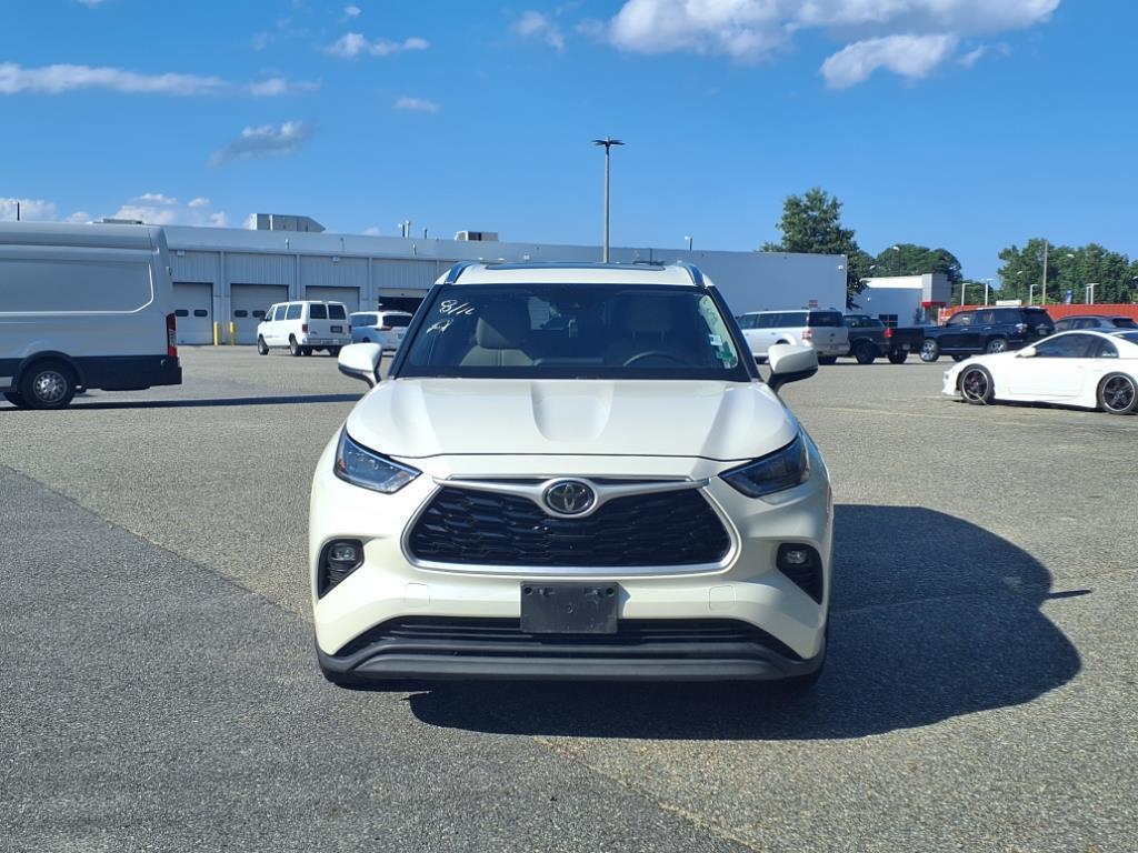 used 2020 Toyota Highlander car, priced at $22,988