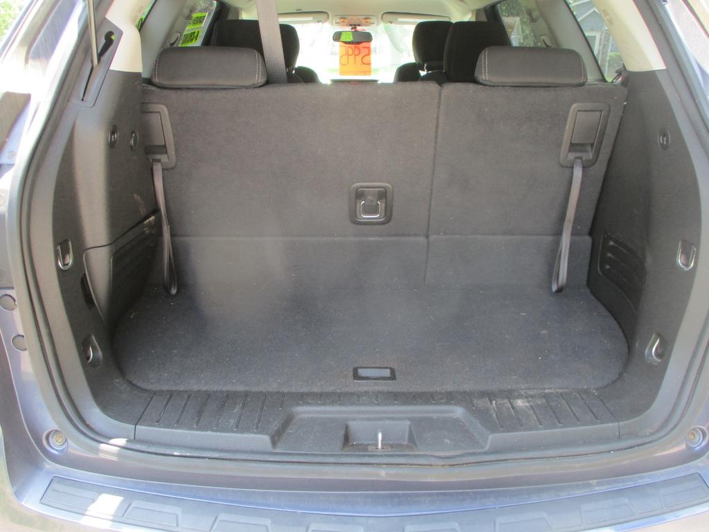used 2014 Chevrolet Traverse car, priced at $5,950