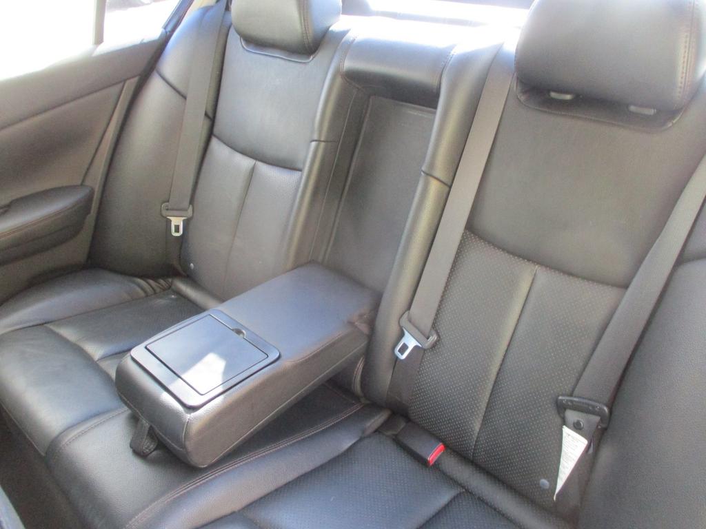 used 2010 Nissan Maxima car, priced at $4,250
