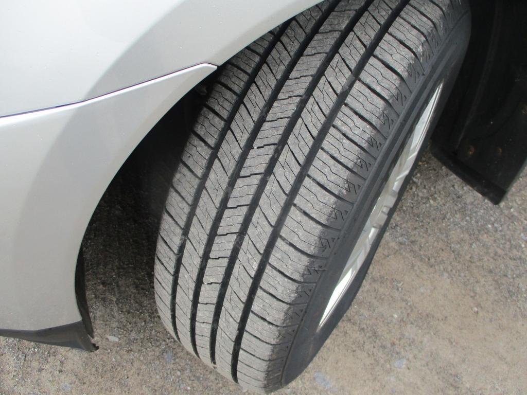 used 2011 Cadillac SRX car, priced at $6,950