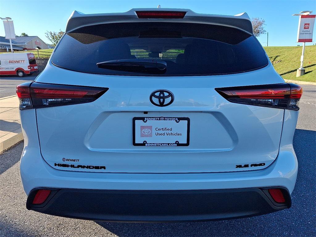 used 2024 Toyota Highlander car, priced at $44,126