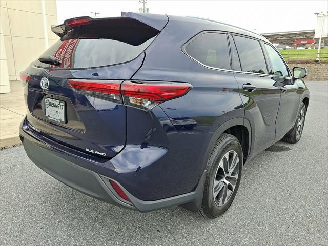 used 2022 Toyota Highlander car, priced at $39,179