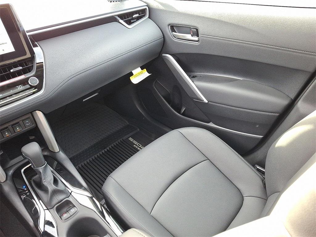 new 2025 Toyota Corolla Cross car, priced at $33,483