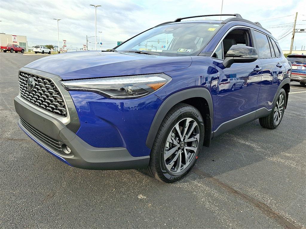 new 2025 Toyota Corolla Cross car, priced at $33,483