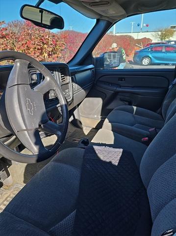 used 2004 Chevrolet Silverado 2500 car, priced at $10,950