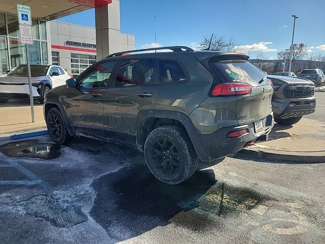 used 2018 Jeep Cherokee car, priced at $19,906