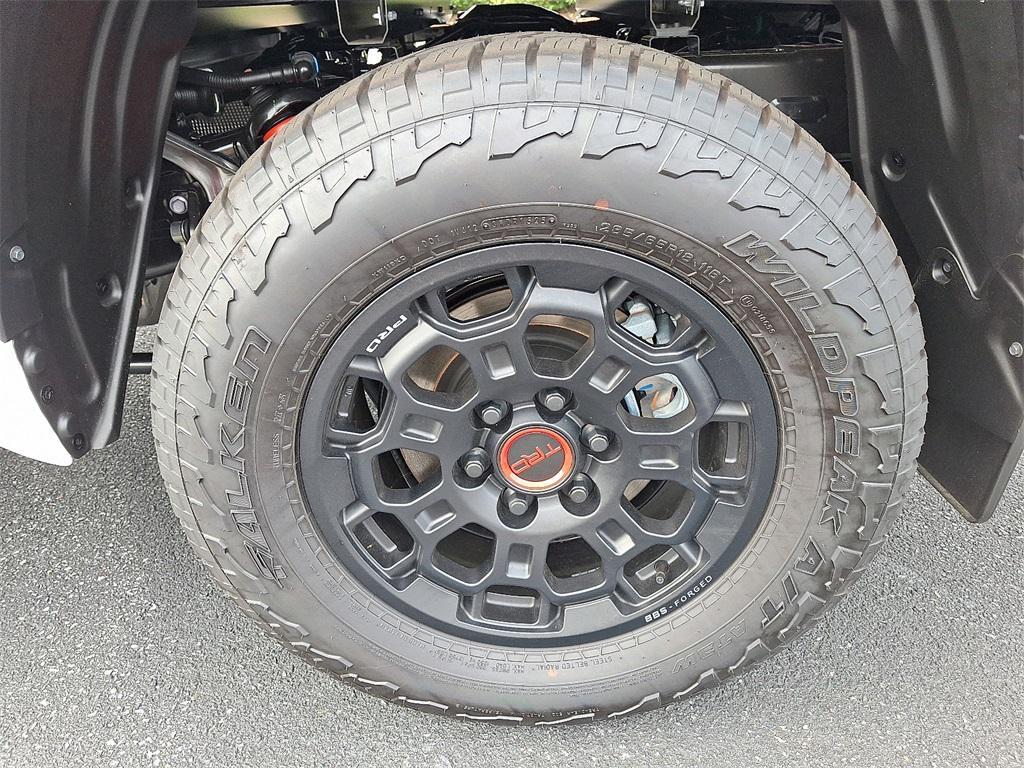 new 2025 Toyota Tundra Hybrid car, priced at $76,907
