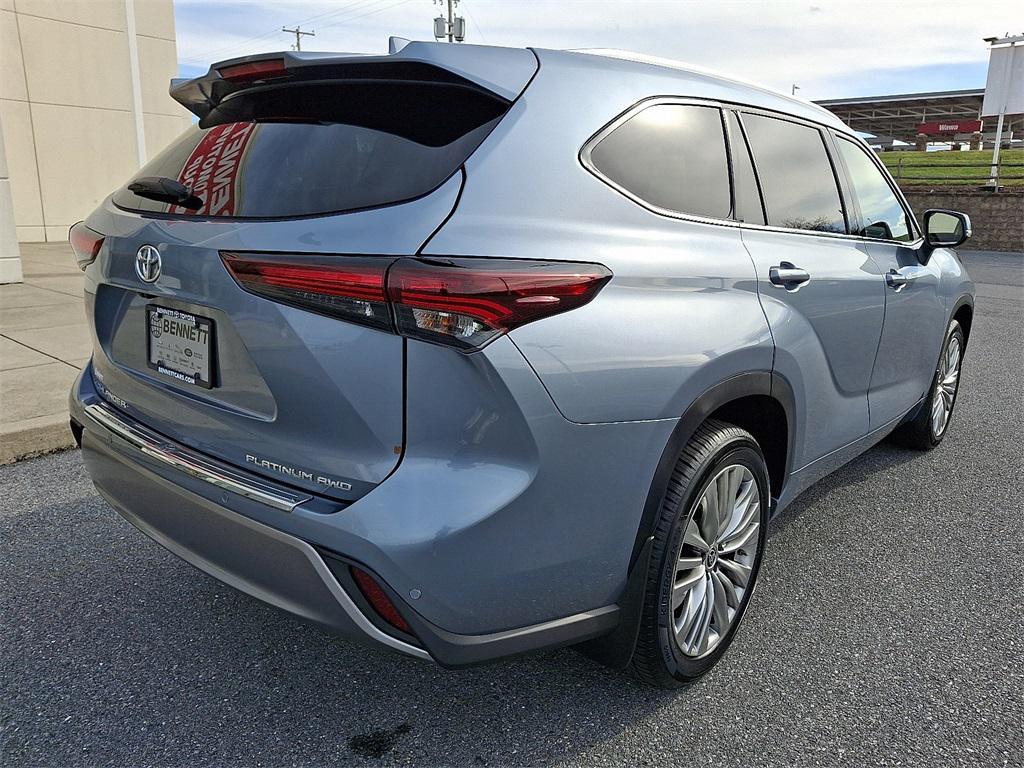 used 2024 Toyota Highlander car, priced at $48,977