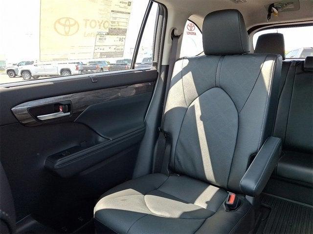 new 2025 Toyota Highlander car, priced at $55,796