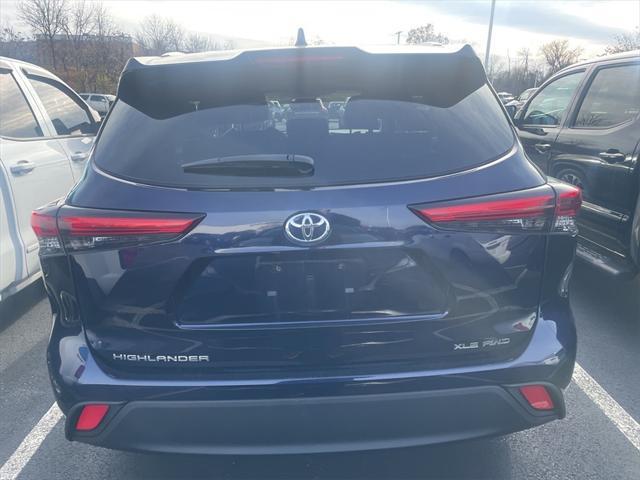 used 2022 Toyota Highlander car, priced at $37,643