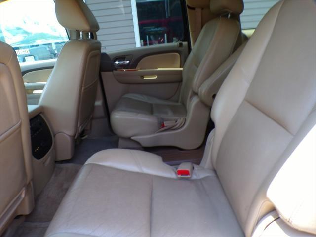 used 2010 Chevrolet Suburban car, priced at $8,900