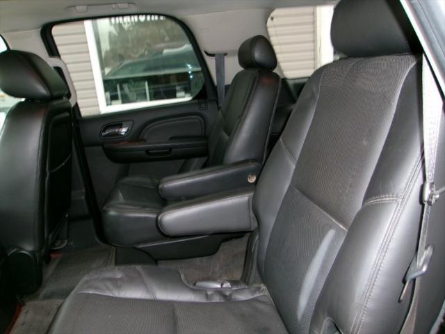 used 2010 Cadillac Escalade car, priced at $13,900