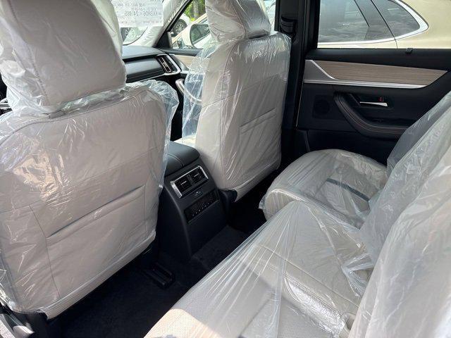 new 2025 Mazda CX-90 car, priced at $43,620