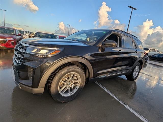 new 2025 Ford Explorer car, priced at $40,510