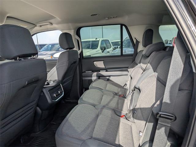 new 2025 Ford Expedition car, priced at $63,797