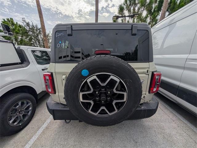 new 2025 Ford Bronco car, priced at $48,374