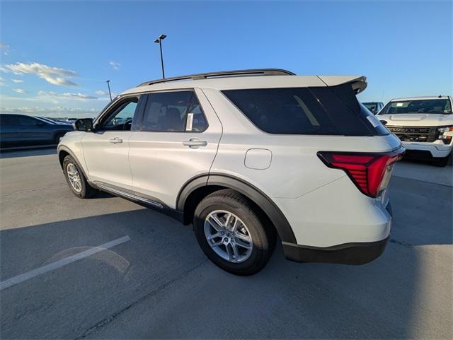 new 2025 Ford Explorer car, priced at $40,512