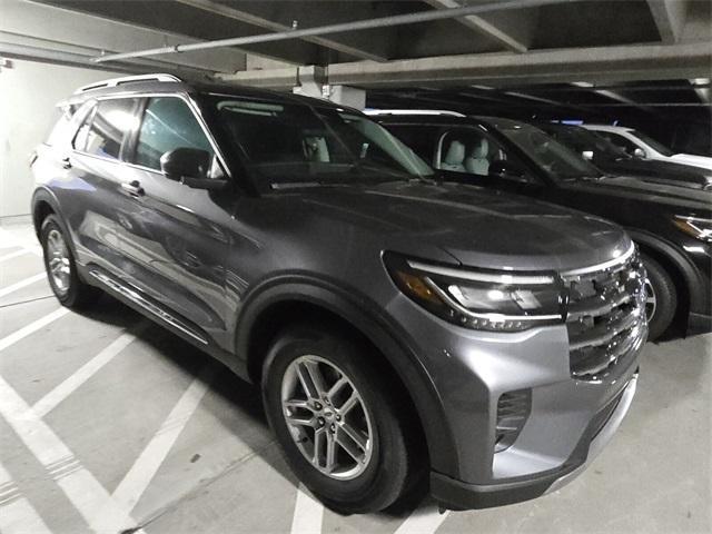 new 2025 Ford Explorer car, priced at $39,950