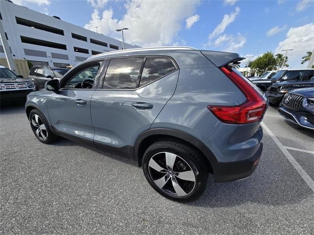 used 2020 Volvo XC40 car, priced at $24,900