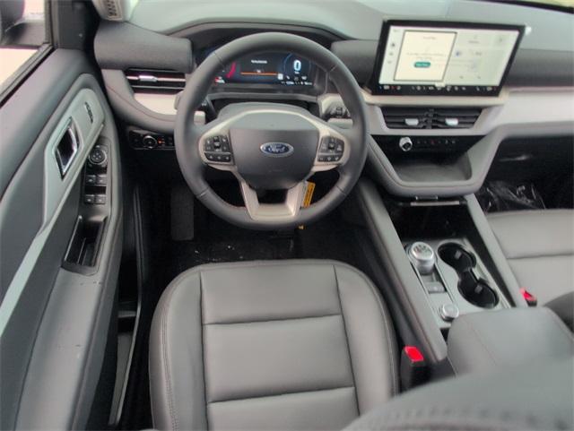 new 2025 Ford Explorer car, priced at $40,512