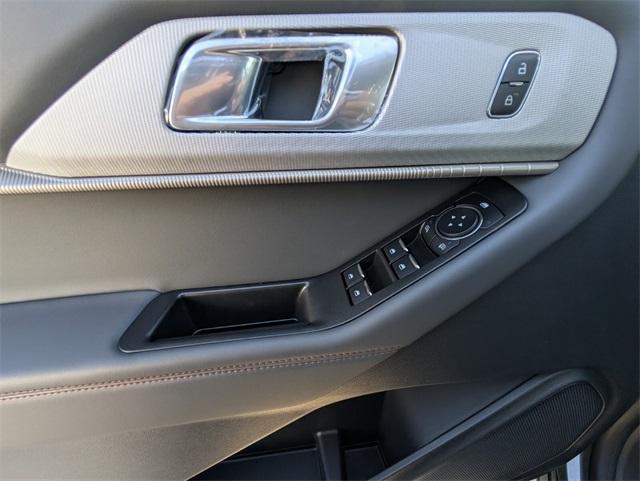 new 2025 Ford Explorer car, priced at $41,575