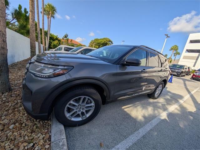 new 2025 Ford Explorer car, priced at $41,575