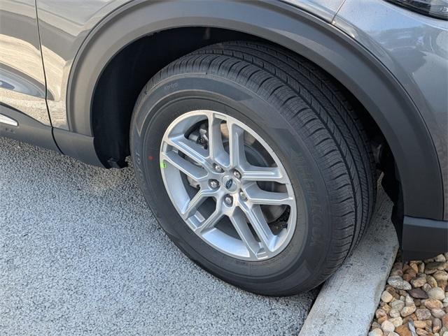 new 2025 Ford Explorer car, priced at $41,575