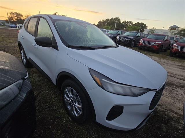 new 2025 Ford Escape car, priced at $29,090