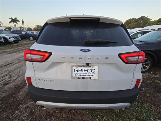 new 2025 Ford Escape car, priced at $29,090