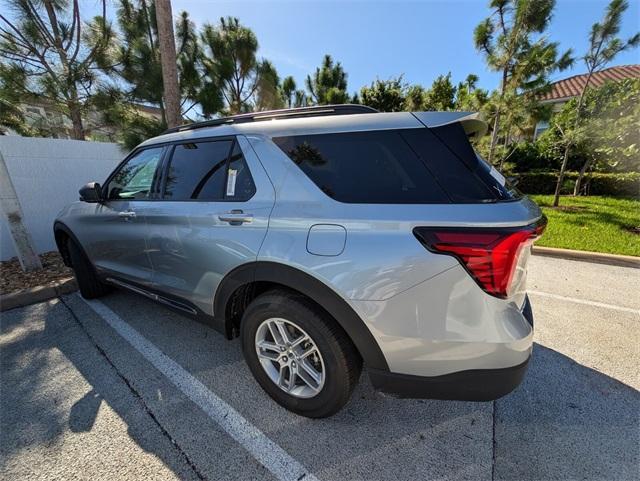 new 2025 Ford Explorer car, priced at $40,220