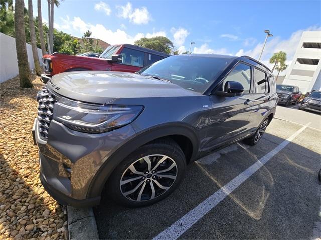 new 2025 Ford Explorer car, priced at $47,350